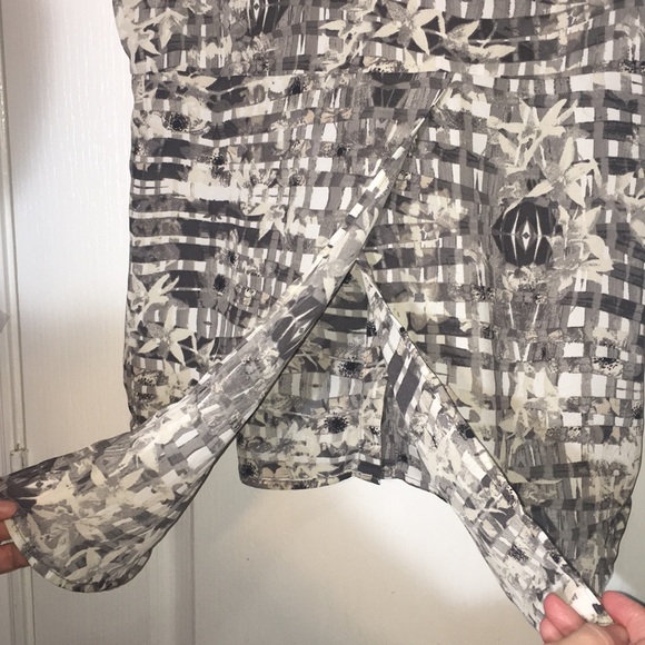 Apt 9 sleeveless blouse - Picture 6 of 6